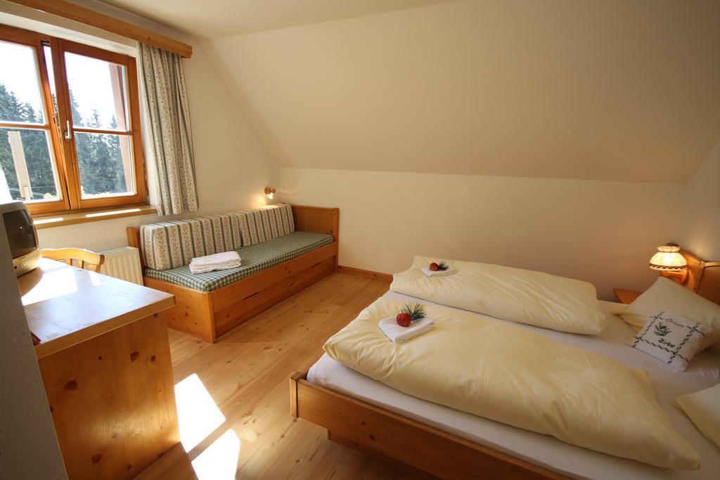 Almdorf Tonnerhuette Hotel Muhlen  Exterior photo